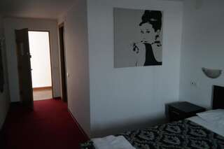 Мотели Motel Valentina Ion Roată-2